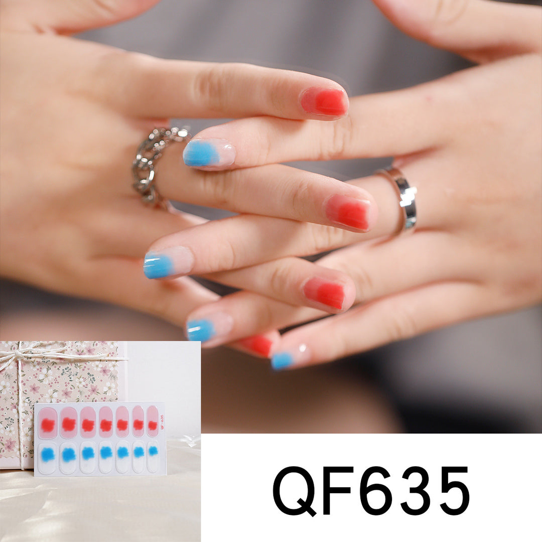 Künstliche Nagelgestaltung mit Herz-Motiv Karnz