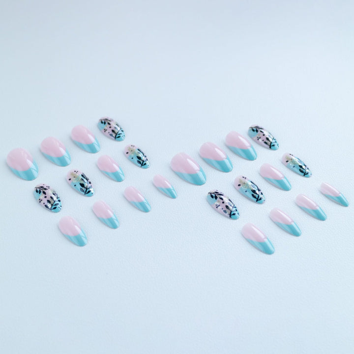 Elegantes Künstlerisches Nageldesign