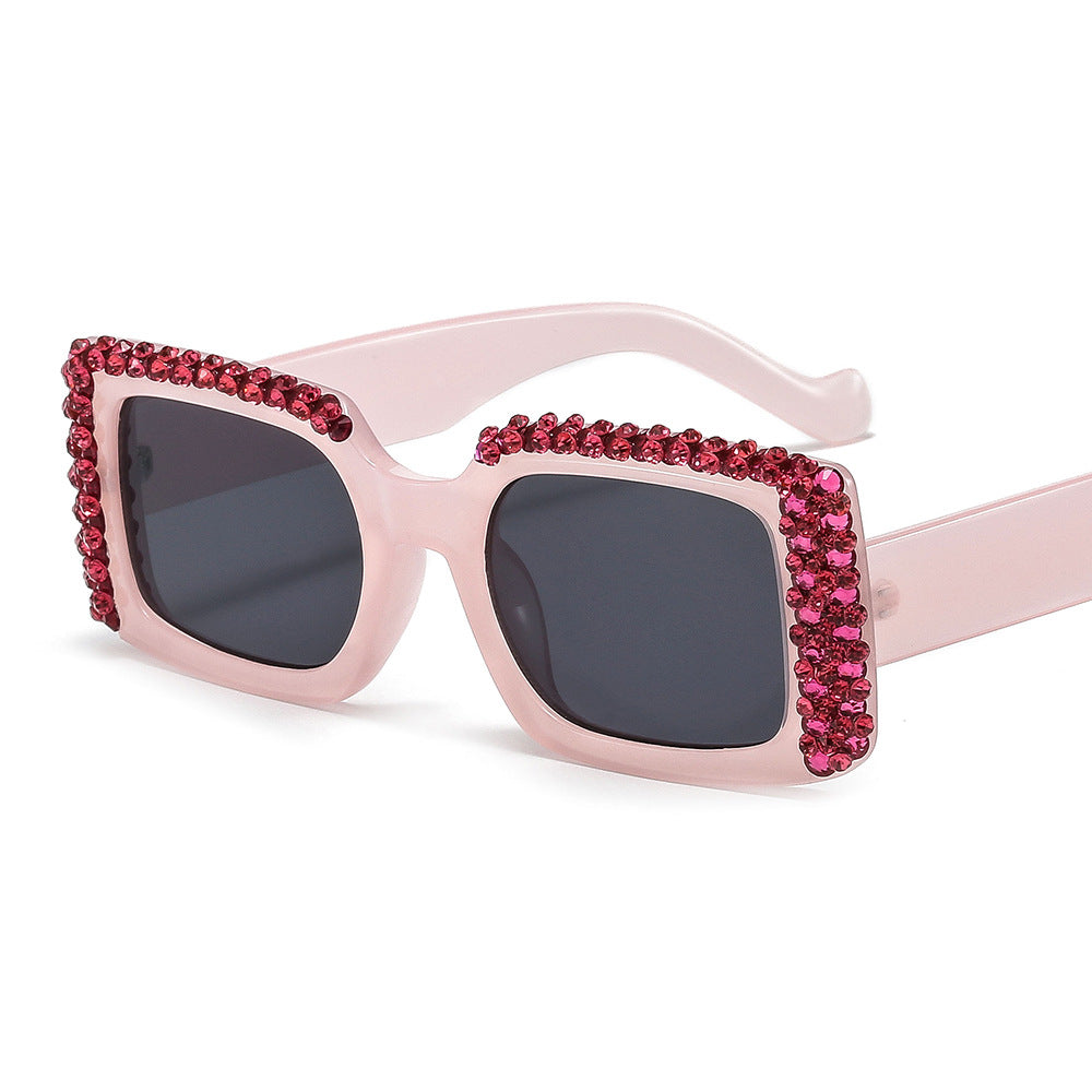 Damen Glamouröse quadratische Sonnenbrille mit funkelndem Kristallrahmen Karnz