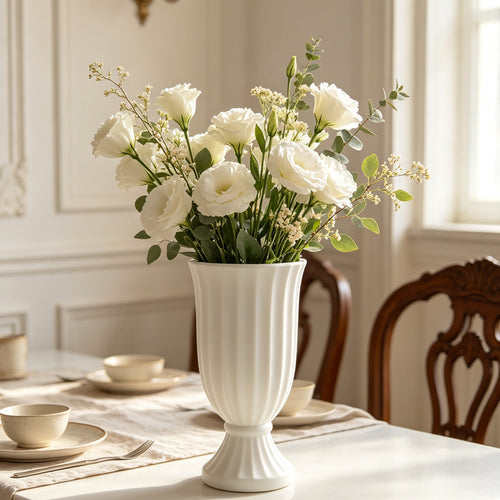 Majestätische gerippte dekorative Vase Karnz