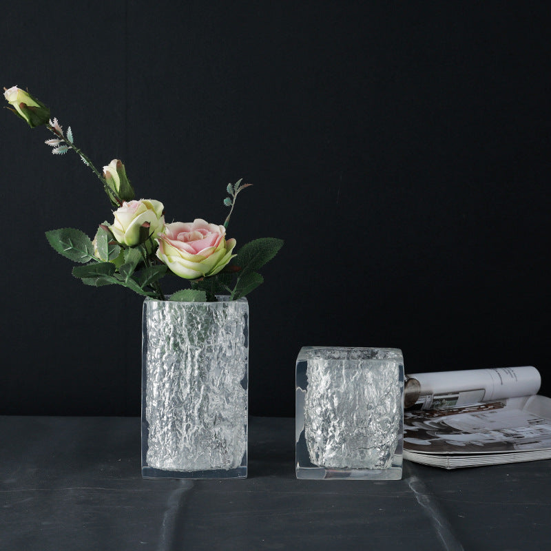 Texturierter dekorativer Glasblumentopf