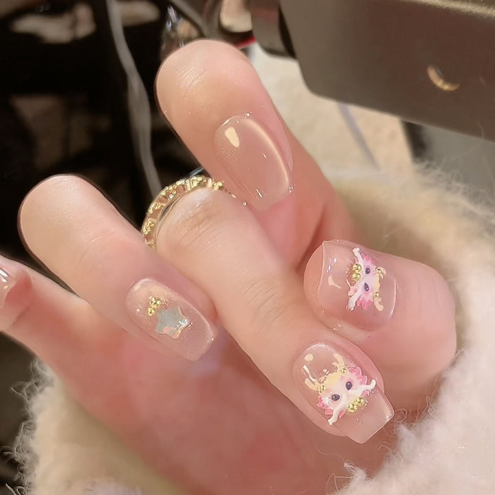 Künstlerisches Press-On-Nagelset mit individuellen Designs