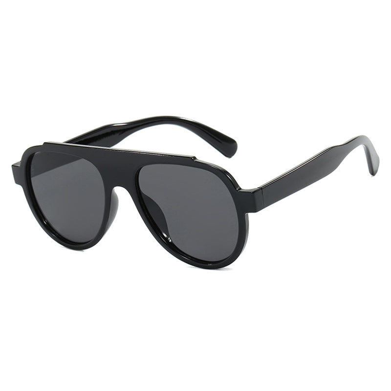 Damen stilvolle schwarze Sonnenbrille im modernen Design Karnz