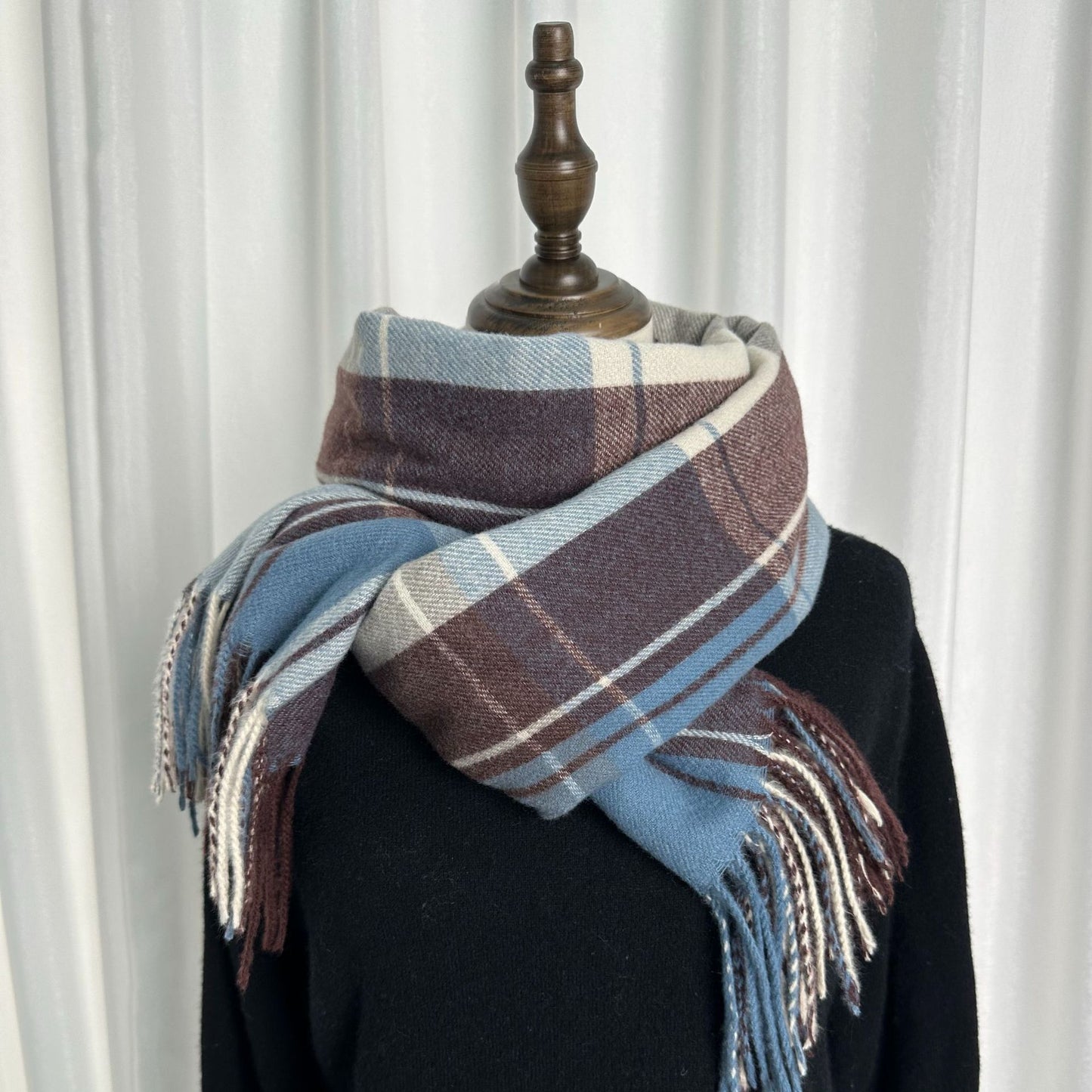 Damen Modischer Karoschal aus weichem Material Karnz