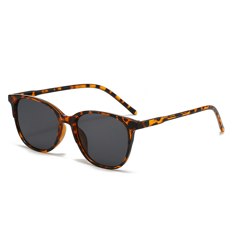 Damen modische und komfortable Brille mit klarem Rahmen Karnz