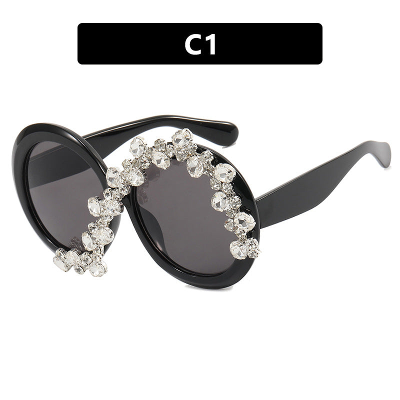 Damen Glamouröse Sonnenbrille mit Strassapplikationen Karnz