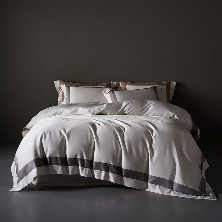 Seidiger Satin Bettbezug Set mit Kontrastbordüre