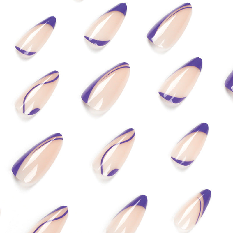 Künstliche Gel-Nägel mit elegantem Design Karnz