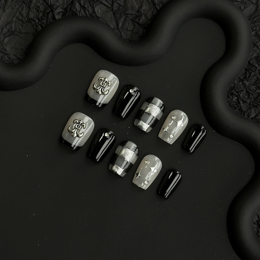 Schickes Dekoratives Press-On Nail Set