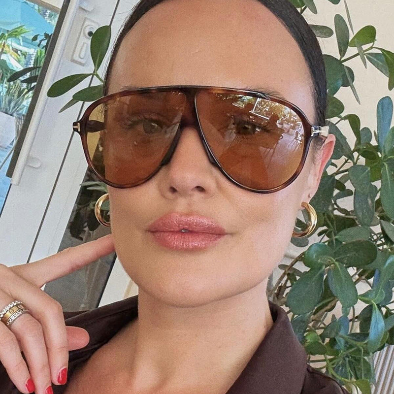 Damen modische Brille mit großem angesagtem Gestell Karnz