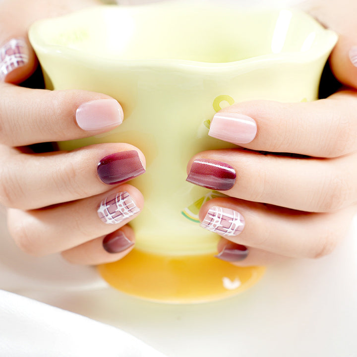 Stylisches Gradient Press-On Nagelset Karnz