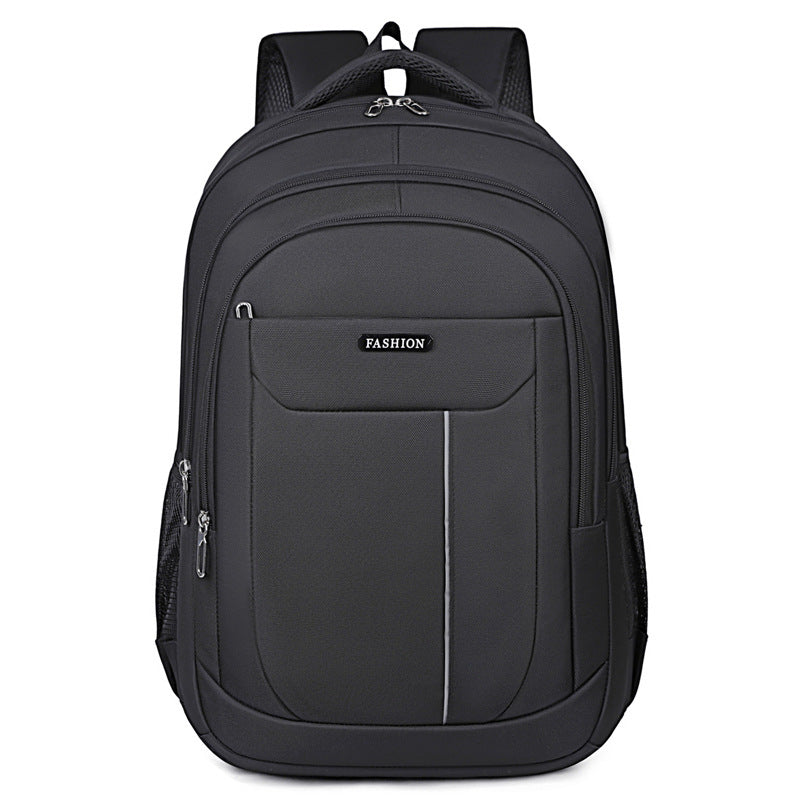 Vielseitiger Abenteuer-Rucksack mit mehreren Taschen