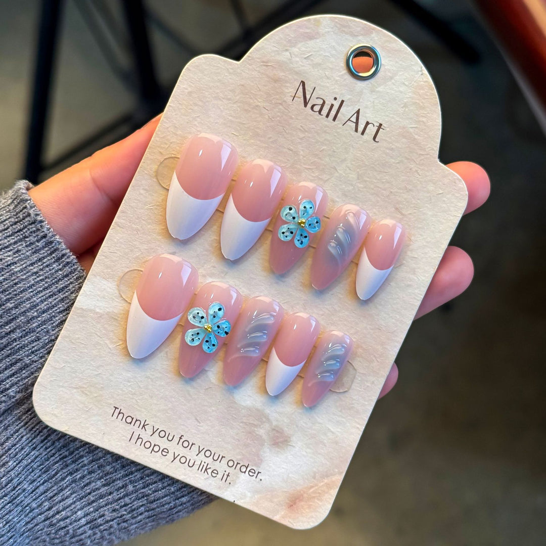 Künstlerisches florales und abstraktes Design Press-On Nagelset Karnz