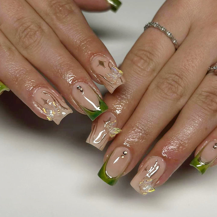 Kreative und Kunstvolle Nagelkunst Karnz