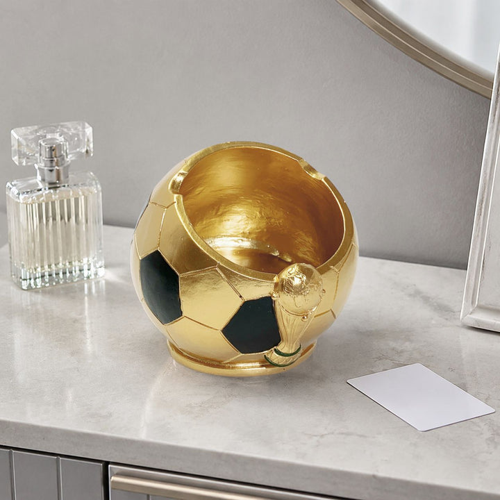 Dekofigur Fußball mit glänzender Oberfläche Karnz
