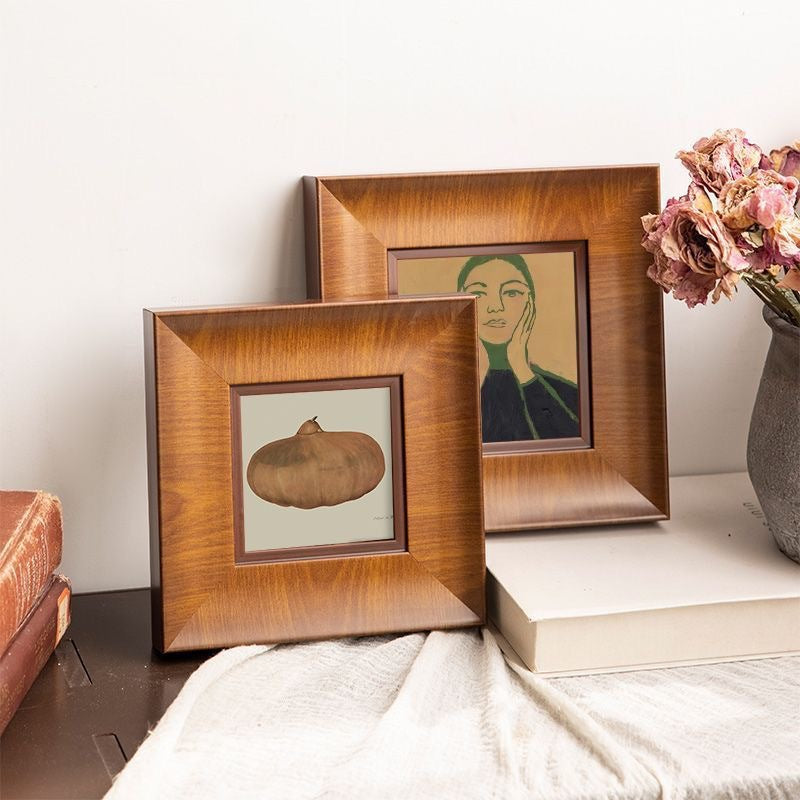 Vintage-inspirierter dekorativer Blumen Kunstrahmen