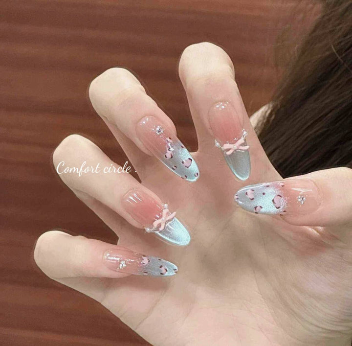 Premium Glitzernde Press-On Nagelerweiterungen Karnz