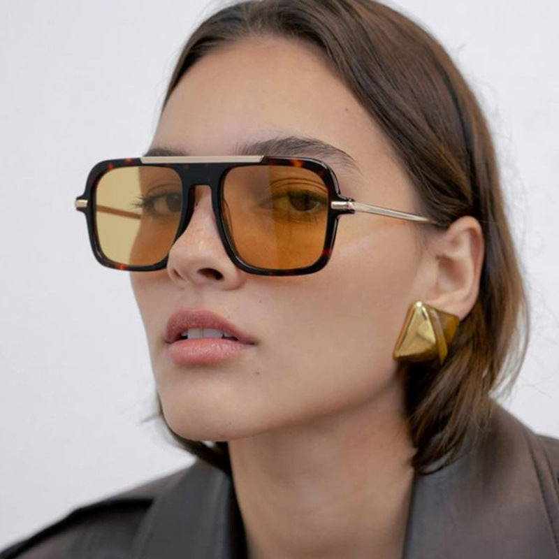 Damen quadratische Sonnenbrille mit luxuriösem Metallrahmen und robusten Gläsern Karnz
