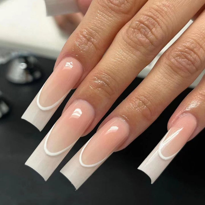 Elegante französische Tipp Lange Nagelverlängerungen Karnz
