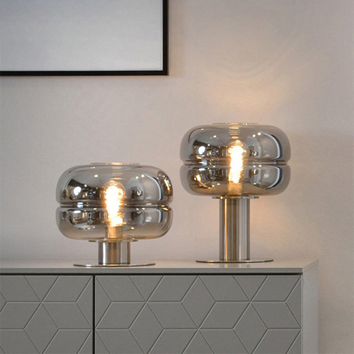Moderne Tischlampe mit Kristallglas-Schirm