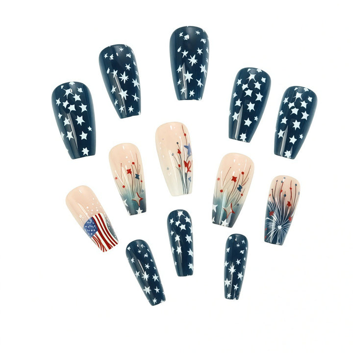 Künstlerische Nagelspitzen Karnz