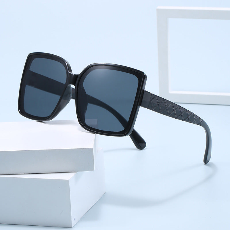Damen modische quadratische Sonnenbrille mit elegantem Gestell Karnz
