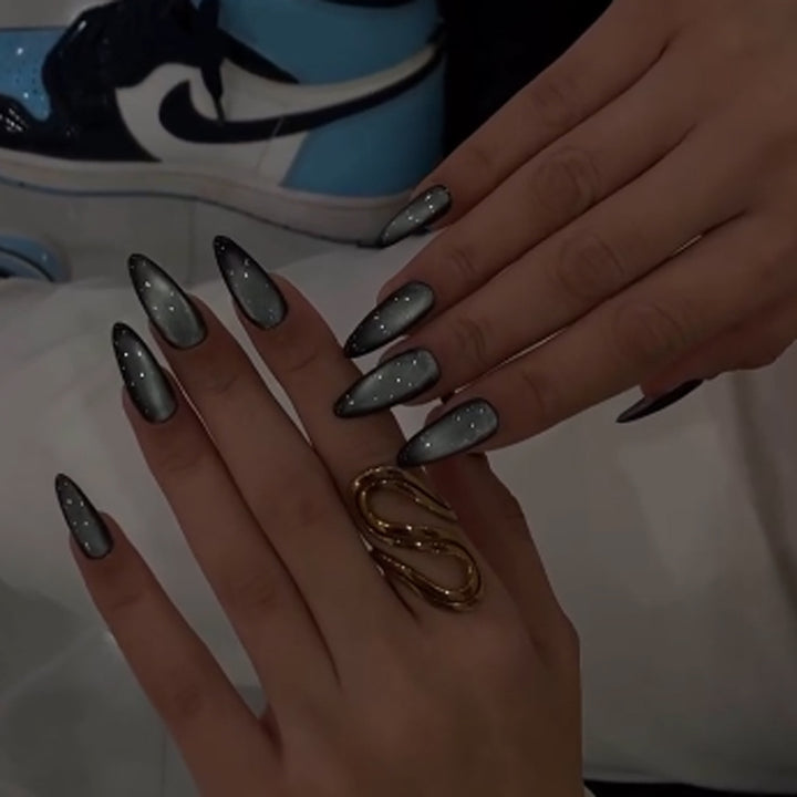 Künstliche Nagelverlängerungen mit eleganten Ombre-Effekten Karnz