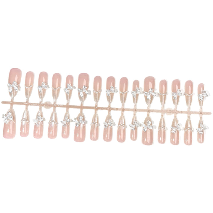 Elegantes mit Strass verziertes Press-On Nagel Set