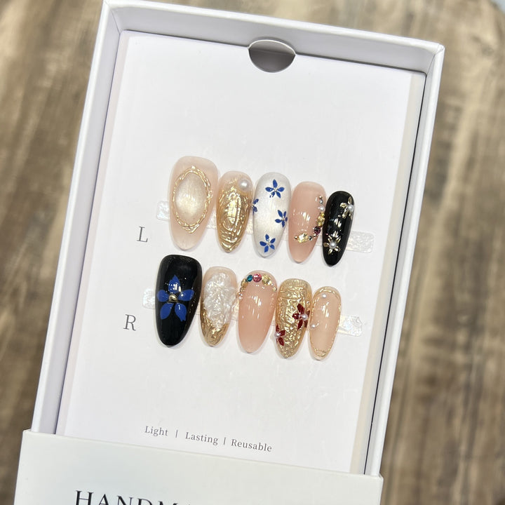 Elegantes Floral Press-On Nagelset Karnz