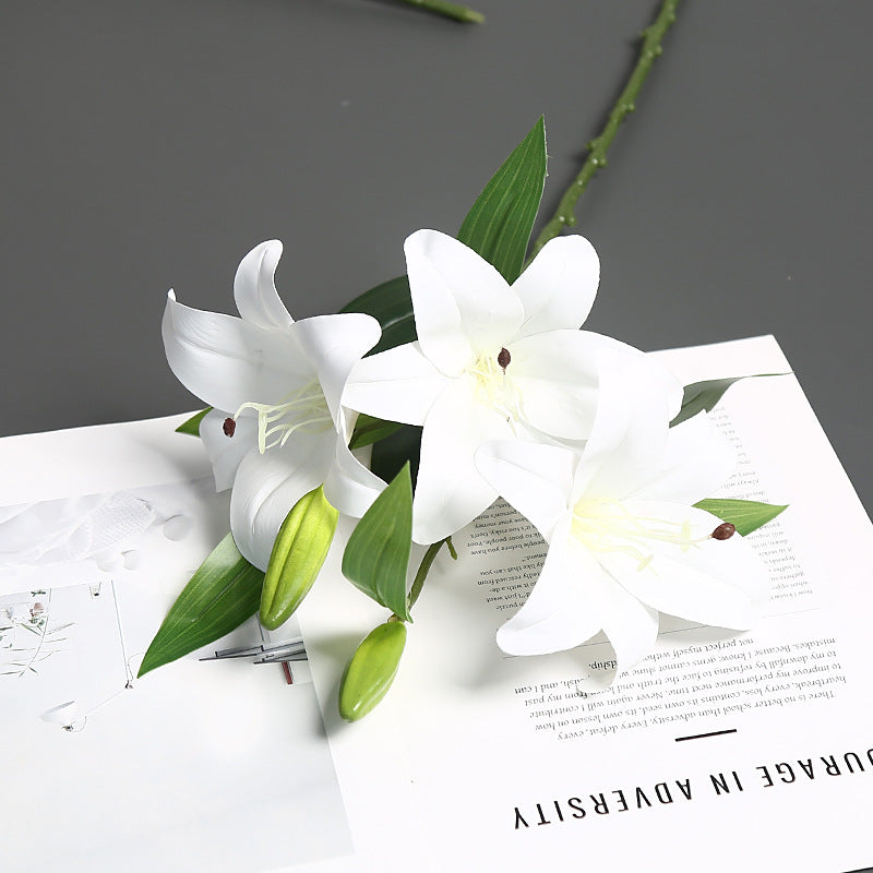 Lebensechte Lilienstängel-Anordnung