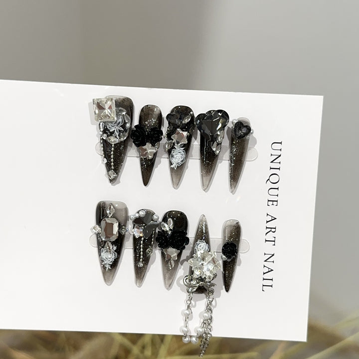 Gothic-inspirierte dekorative Press-On-Nagelset