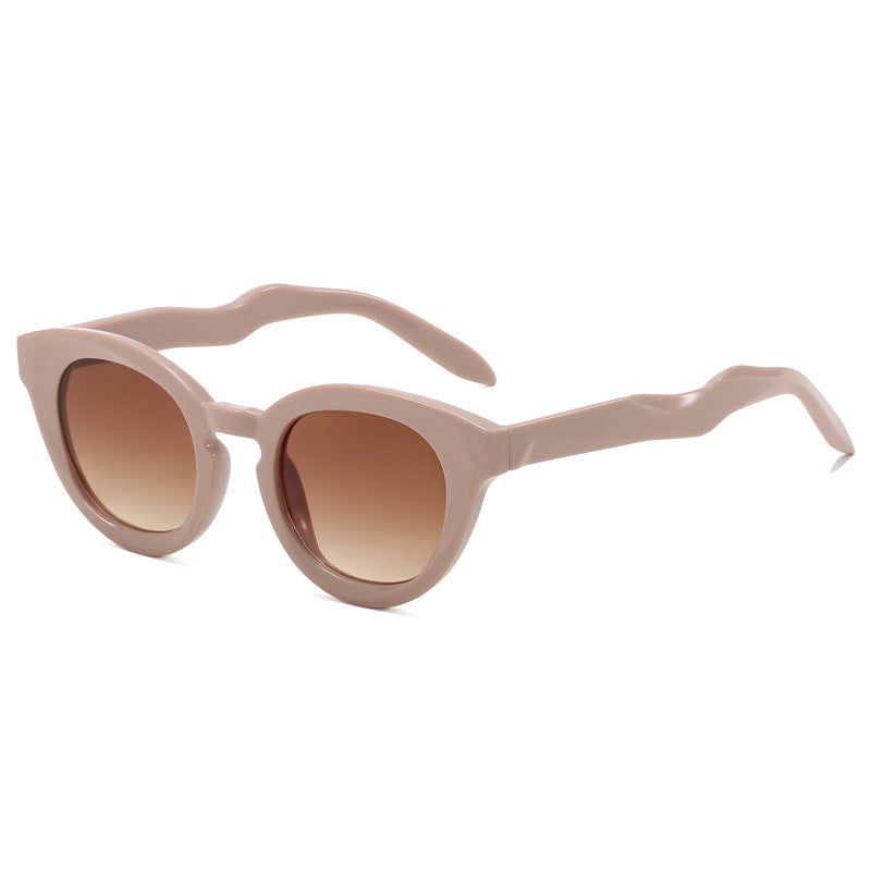 Damen modische Sonnenbrille mit feline Features Karnz