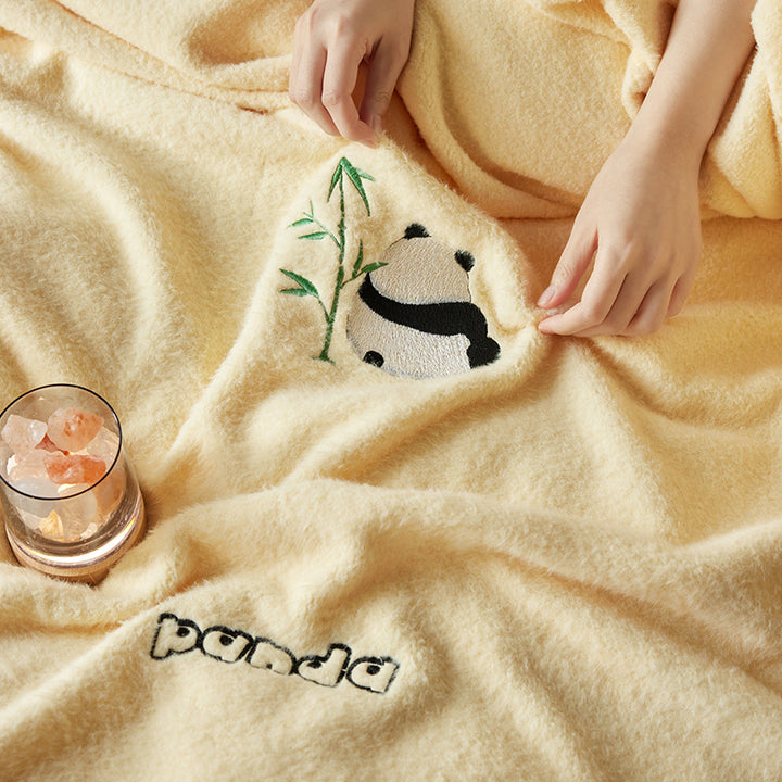 Bettwäsche-Set mit gesticktem Panda- und Bambusmotiv