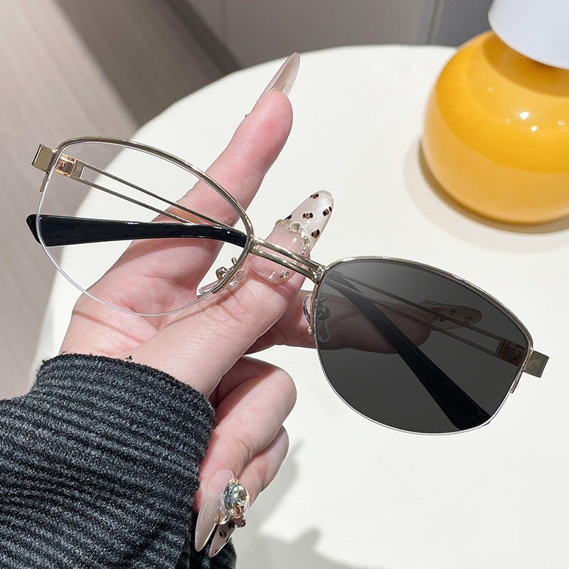 Damen modische Brille mit modernem Metallrahmen Karnz
