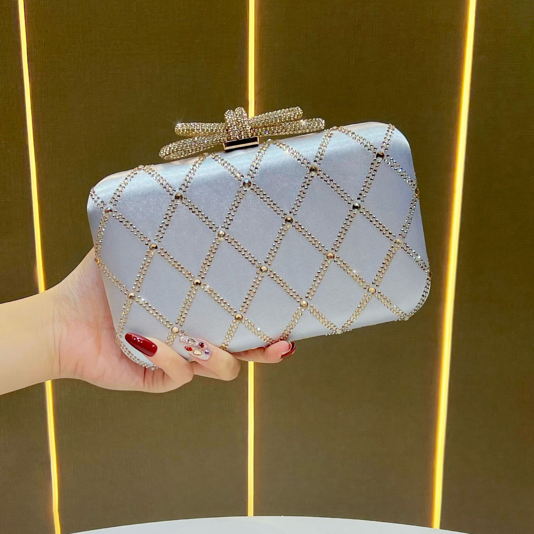 Dekorative mit Strass besetzte Abend-Clutch