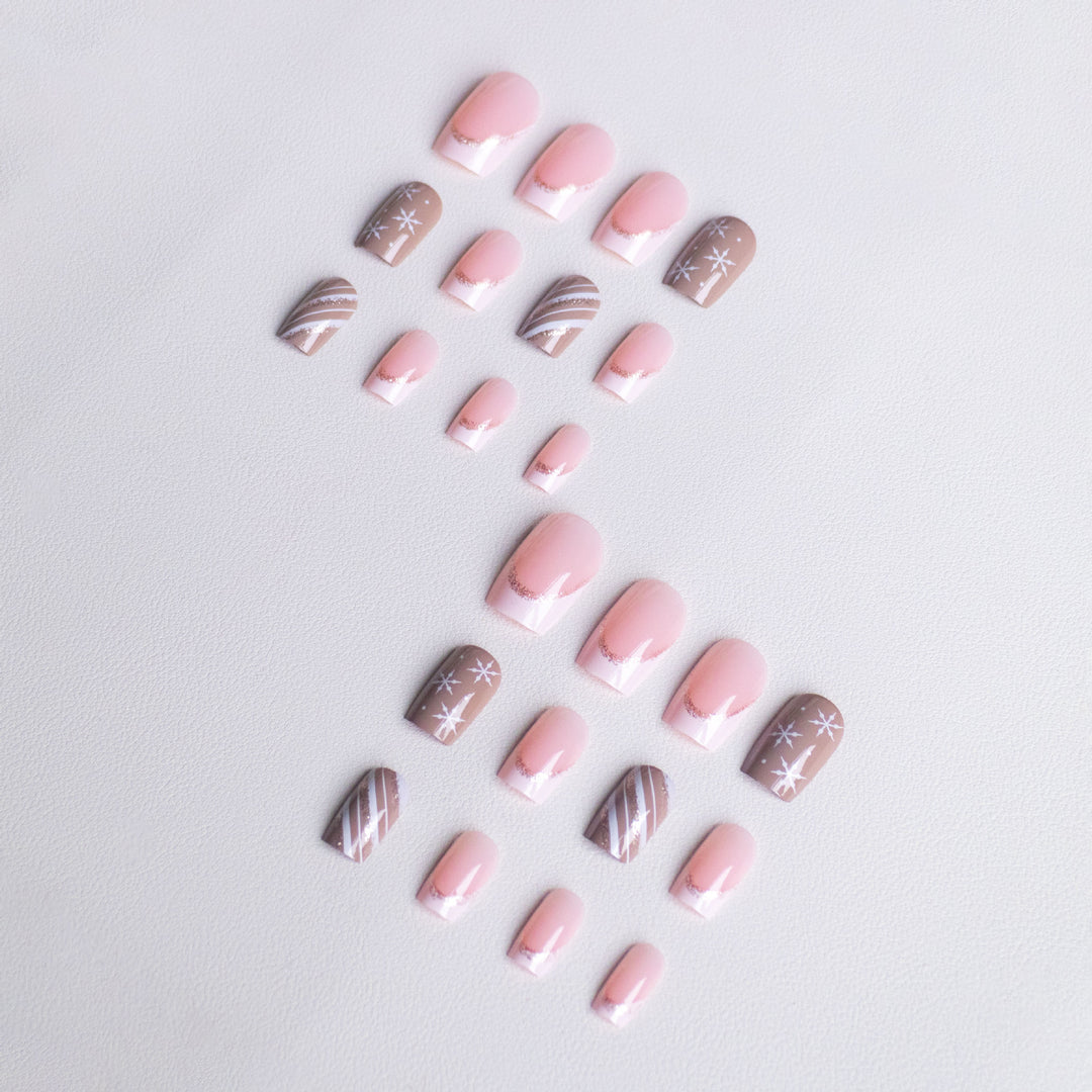 Trendige Feiertags-Nagelkunst-Set