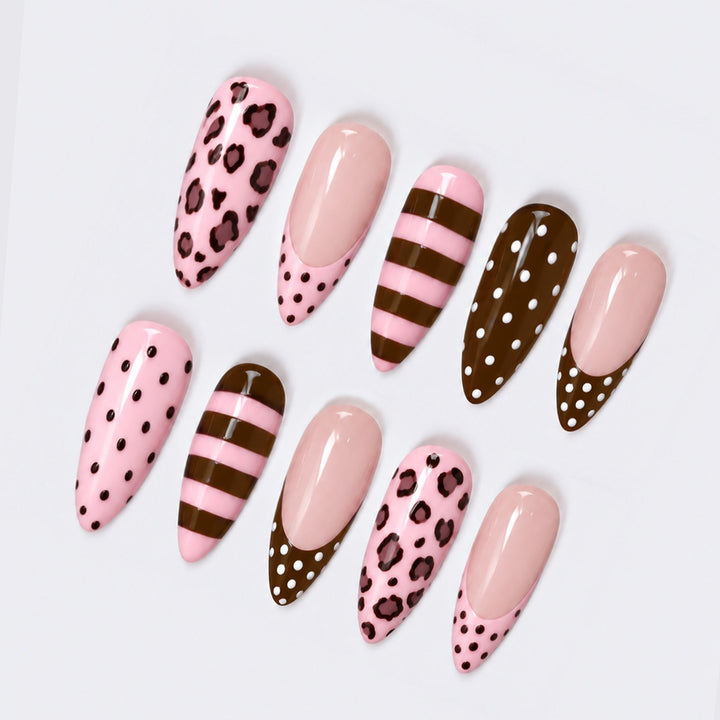 Kunstnagelset mit stilvollem Leoparden- und Streifenmuster Karnz
