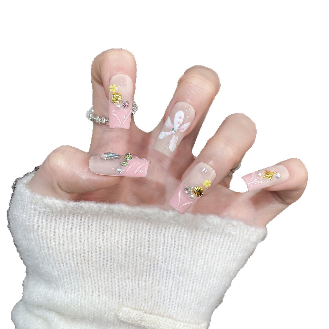 Blumen Design Druck auf Nägel mit Kristallakzenten