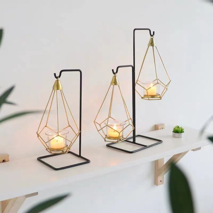 Dekoratives geometrisches hängendes Teelichthalter-Set mit Metallständern und Glasvotivhaltern Karnz