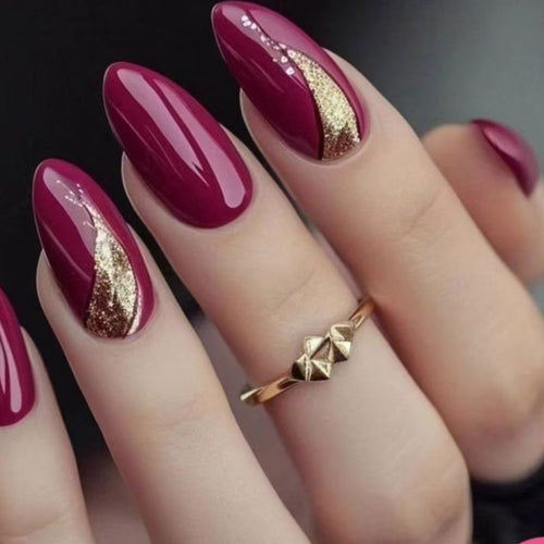Elegante Stiletto Press-On Nagelkunst Karnz