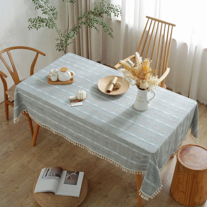 Dekorative gestrickte Tischdecke