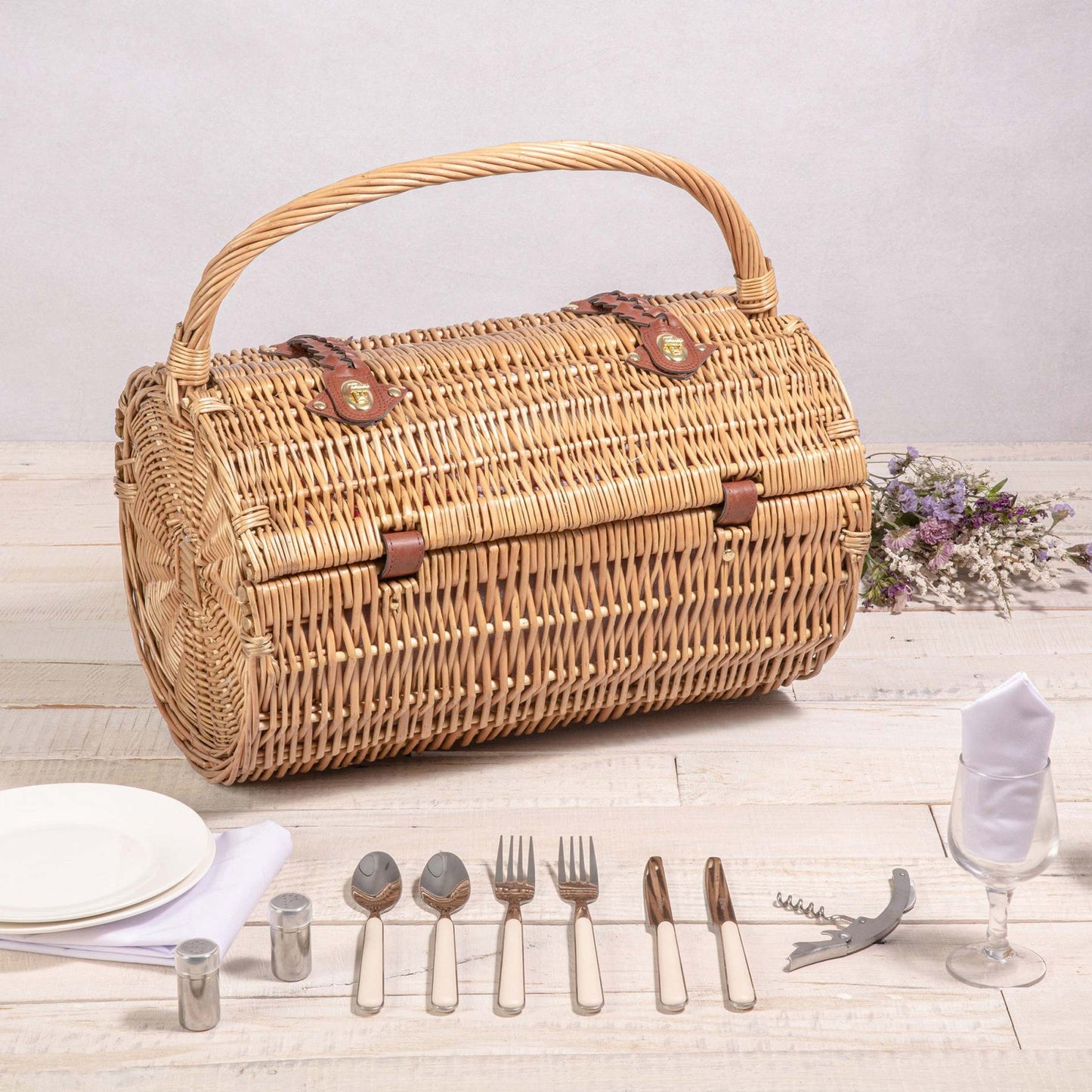 Damen Picknickkorb mit integriertem Geschirrset und stilvollem Gingham-Muster Karnz