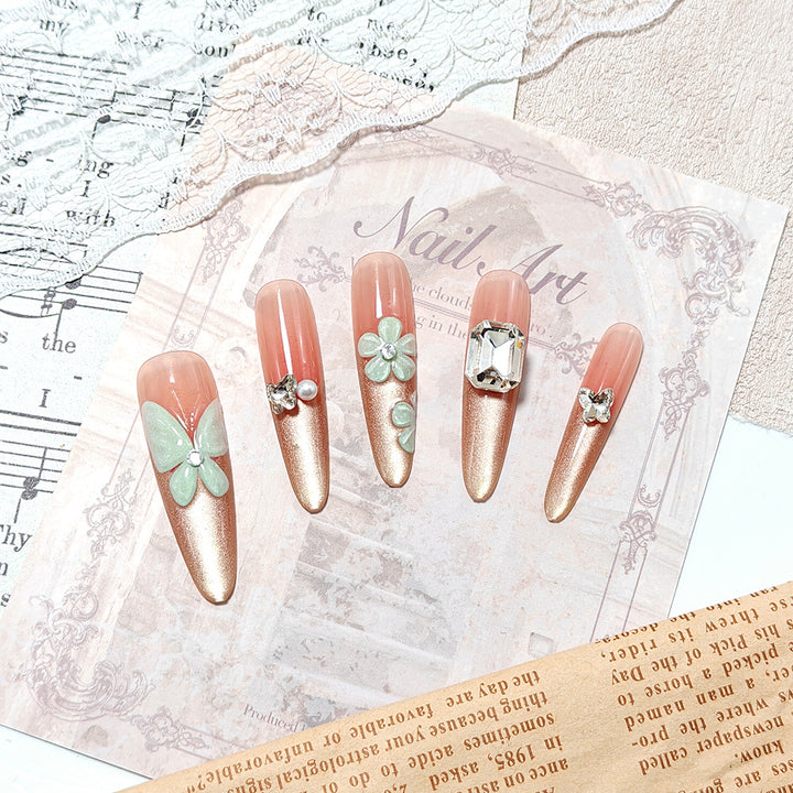 Kunstvolle Nail Art Design Karnz