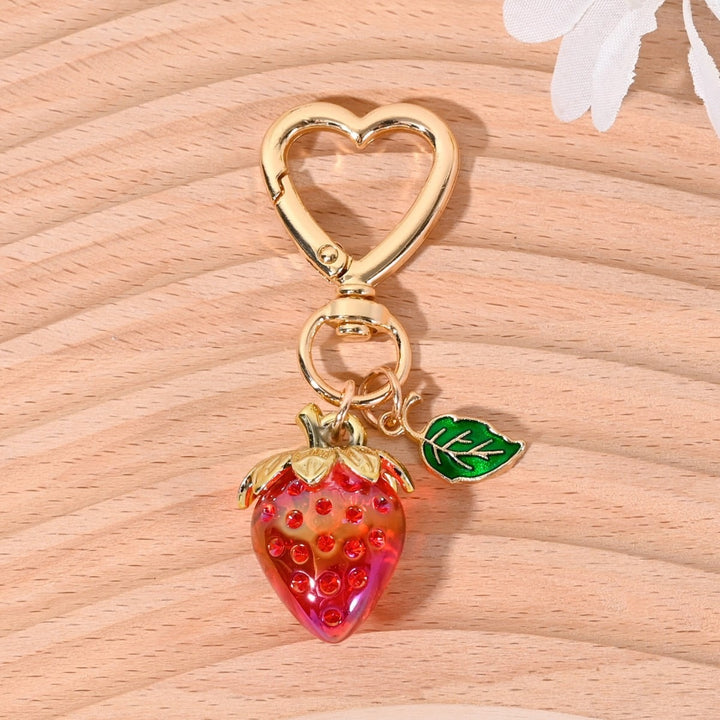 Schlüsselanhänger mit Fruchtigem Erdbeer-Design Karnz