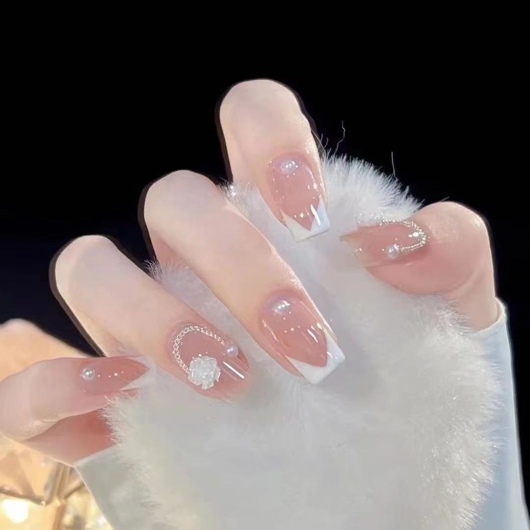 Elegantes dekoratives Press-On-Nageldesign