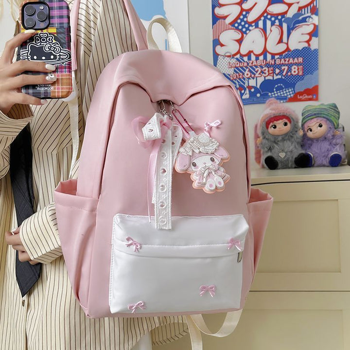 Verspielter Rucksack mit Eleganten Applikationen Karnz