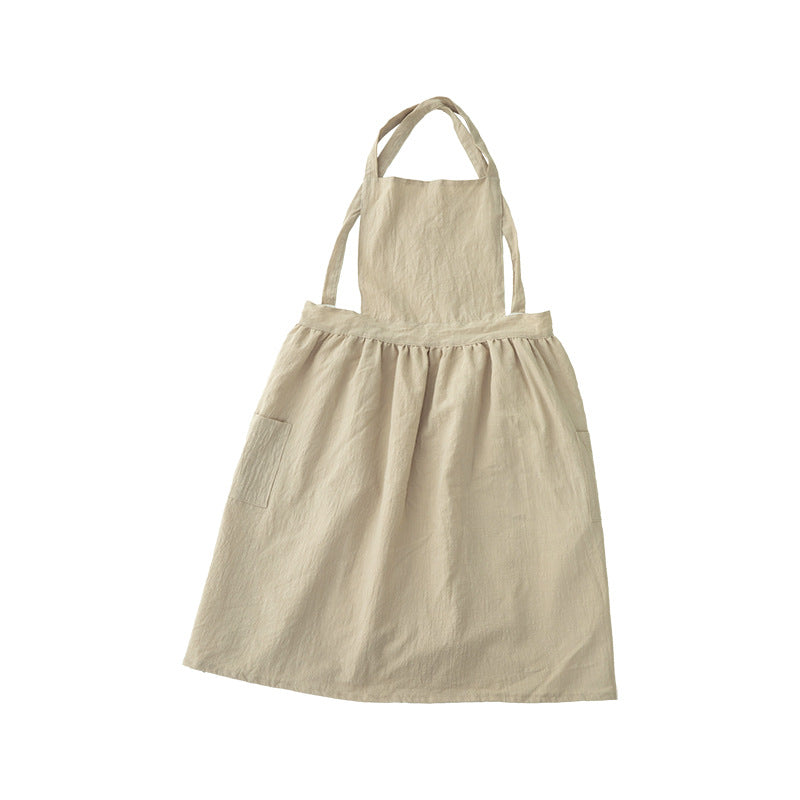 Leichtes Baumwoll-Latzkleid mit verstellbaren Trägern und seitlichen Taschen