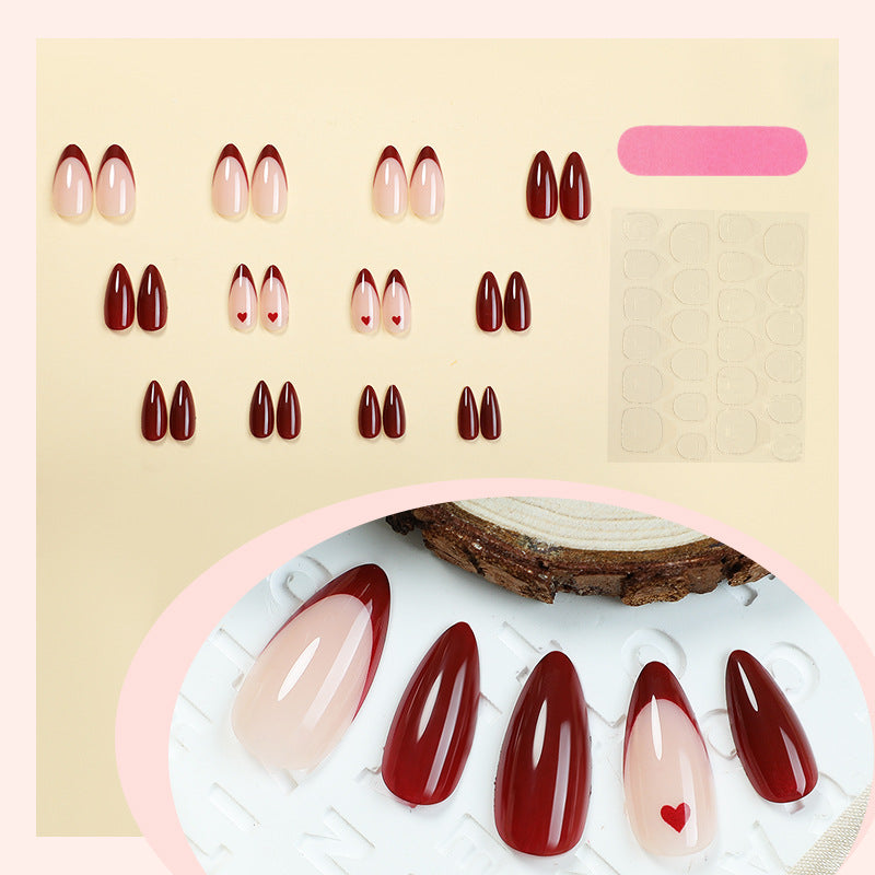 Press-On Nail Art Kollektion mit Herz- und Ombre-Designs Karnz