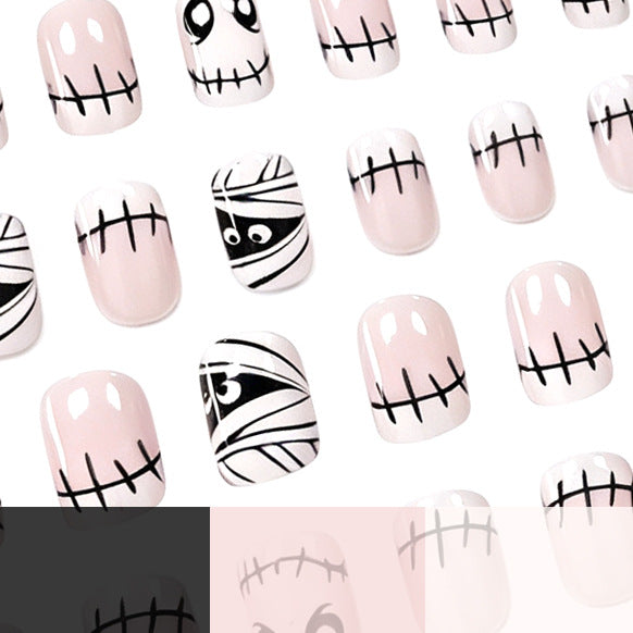 Kreative Halloween-Themen-Nagelkunst Karnz