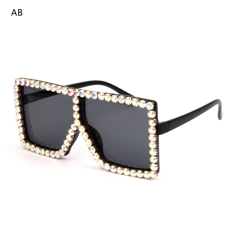 Damen oversized Sonnenbrille mit funkelndem Kristallrahmen Karnz